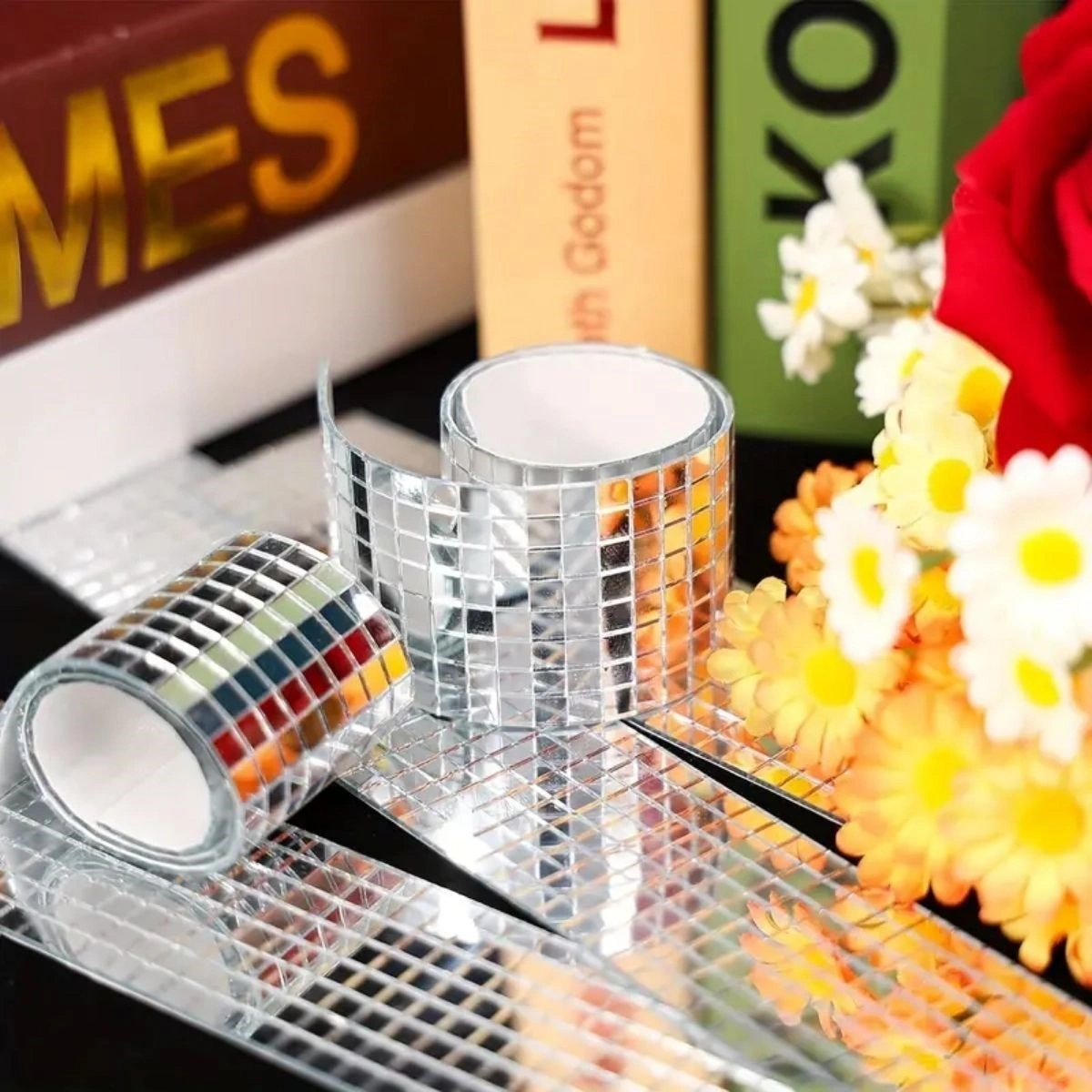 1 Metre Uzunluğunda Gümüş Renk Aynalı Mozaik Taşlı Dekor Bandı 4 Cm X 1 Mt