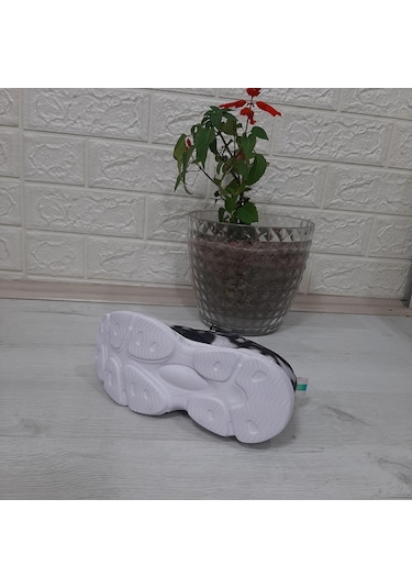 M.p One 3216 Siyah Simli Cırtlı Hafif Rahat Kız Çocuk Spor Ayakkabı 001