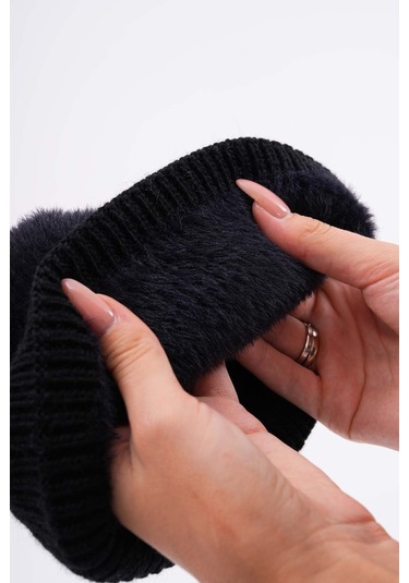 Peluş Ponponlu Bere Siyah