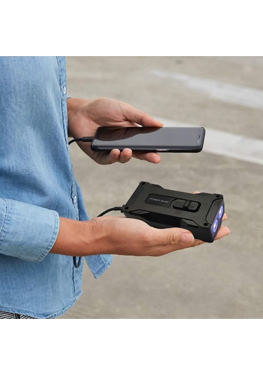 Jeemson Siyah 10000mah Power Bank: 24 Saat Aydınlatma Süresi Ve 100m Işık Mesafesi İle Güçlü Fener Özelliği