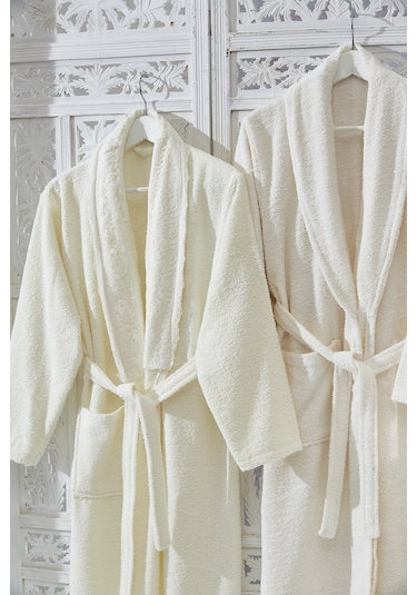 Family Dantelli Krem & Krem Aile Bornoz Seti 6 Parça Çeyizlik Kad Krem