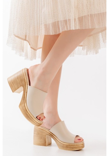 Asmi Shoes Kadın Siyah Ortopedik İç Taban Topuklu Terlik 9cm Krem Krem