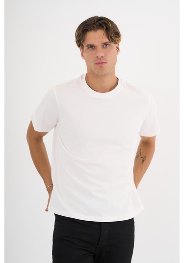 Erkek Ekru %100 Pamuklu Standart Kalıp T-shirt Siyah