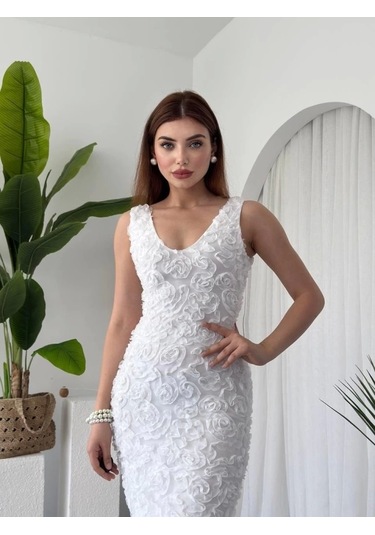 Kren Gül Detaylı Elbise Beyaz