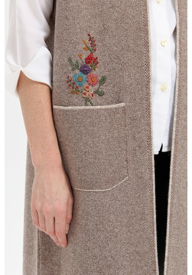 Desen Triko Kadın Polo Yaka Önü Açık İşlemeli Uzun Yün Yelek 24002 V.bej V.bej Bej