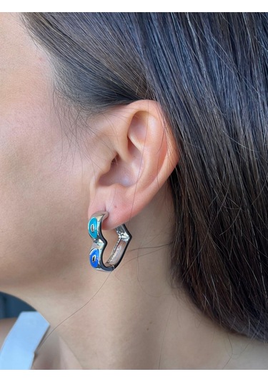 Gümüş Renkli Gözlü Kalp Küpe