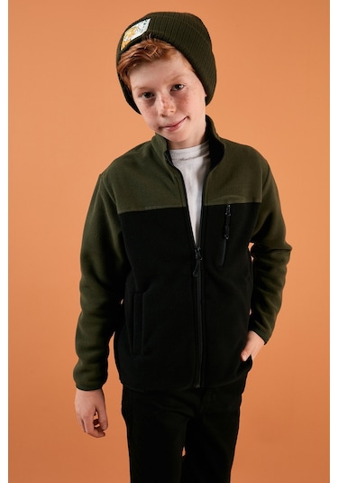 Lela Yumuşak Dokulu Fermuarlı Renk Bloklu Dik Yaka Cepli Hırka Unisex Çocuk Polar 5905001 Haki-Siyah Lela Yumuşak Dokulu Fermuarlı Renk Bloklu Dik Yaka Cepli Hırka Unisex Çocuk Polar 5905001 Haki-Siyah