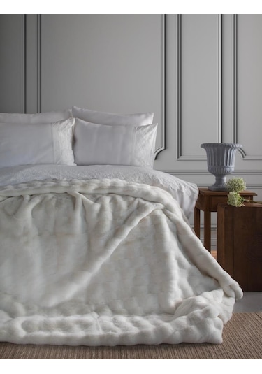 Apricitas Nolan Beyaz Yatak Örtülü Set Çift Kişilik Beyaz