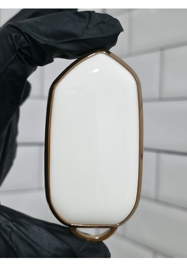 Togg T10x Uyumlu 3 Butonlu Anahtar Koruma Kılıfı Beyaz Gold