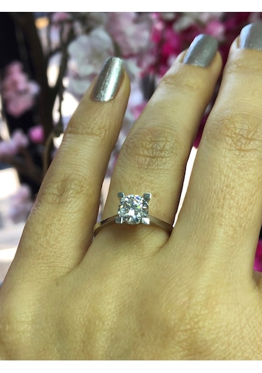Moda Kulesi 1.00 Ct Tektaş Pırlanta Mozanit Yüzük