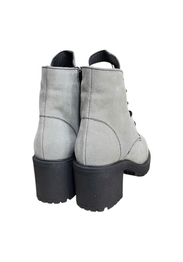 Gri Hakiki Süet Bağcık Detay Yandan Fermuarlı Kalın Topuk Bot Gri