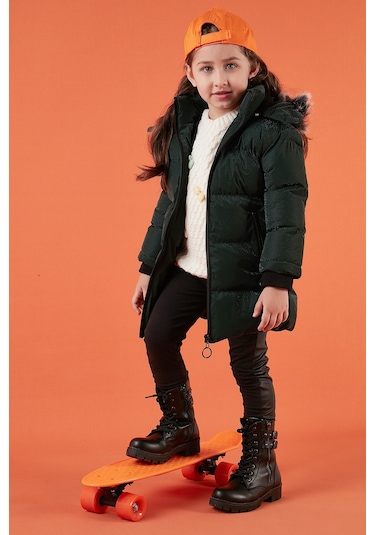 Lela Yakası Suni Kürklü Peluş Astarlı Çıkarılabilir Kapüşonlu Dar Kesim Kışlık Kız Çocuk Mont 5760002 Haki