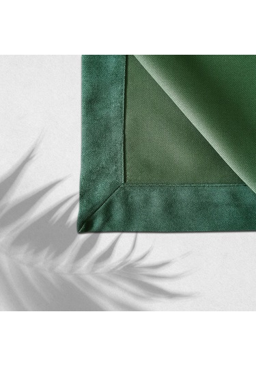 Kadife Dokulu Masa Örtüsü Yeşil Rengi
