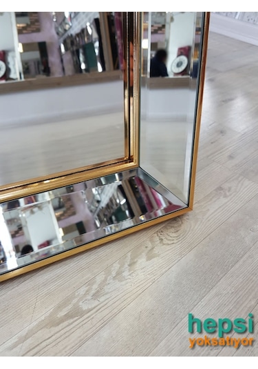 Ayna Çerçeveli Model Altın Renk Ayaklı Boy Aynası Altın
