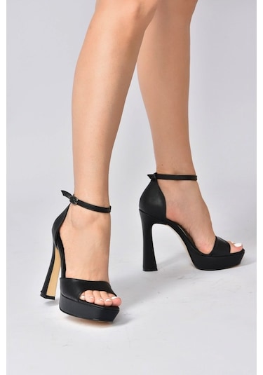 Fox Shoes Siyah Platform Kalın Topuklu Kadın Ayakkabı K404580109