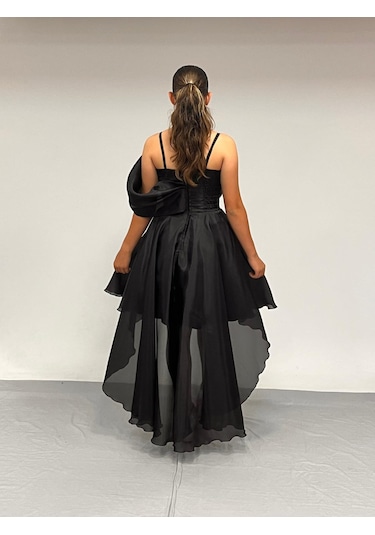 Kız Çocuk Abiye Askılı Siyah Tek Omuz Gül Detaylı Kuyruklu Şifon Abiye Elbise 10-15 Yaş Siyah