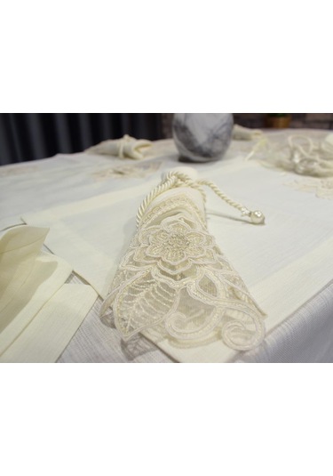 Fransız Dantelli El İşi Menekşe 34 Parça Amerikan Servis Seti Krem Krem