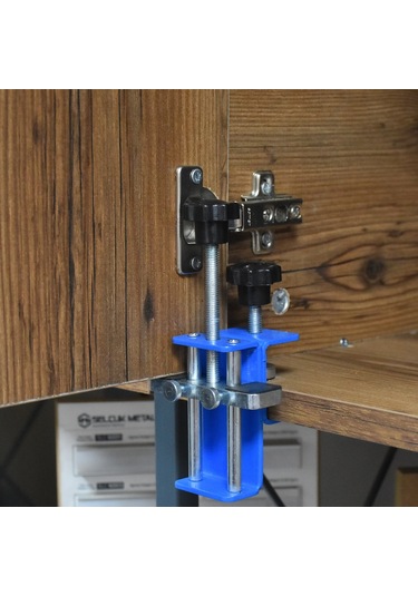 Hassas Ayarlanabilir Kapak Montaj Aparatı