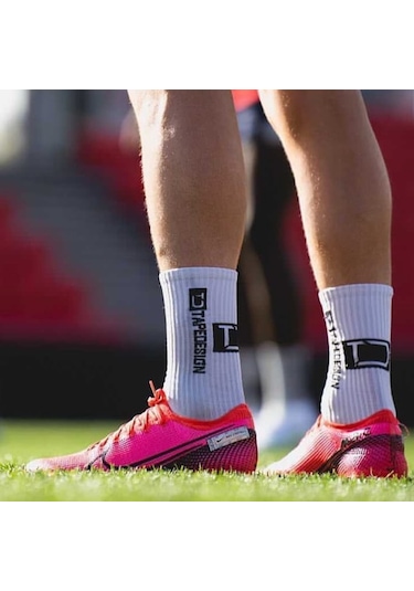 Kaydırmaz Silikon Tabanlı Pro Futbol Çorabı Havlu Taban Dikişsiz Beyaz