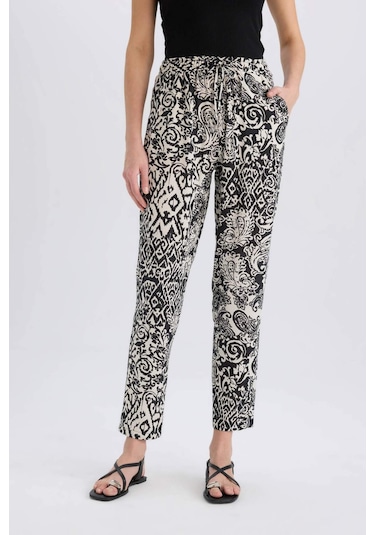 DeFacto Harem Desenli Viskon Pantolon Cepli Esnek Belli Yüksek Bel I3709AZ25SMBK27 DeFacto Harem Desenli Viskon Pantolon Cepli Esnek Belli Yüksek Bel I3709AZ25SMBK27