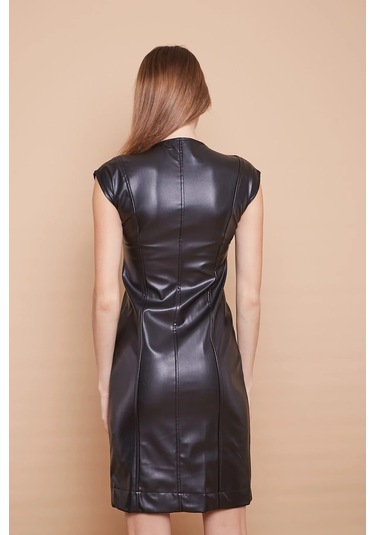 Ekolojik Suni Deri V Yaka Düşük Omuzlu Önü Fermuarlı Elbise -siyah Siyah