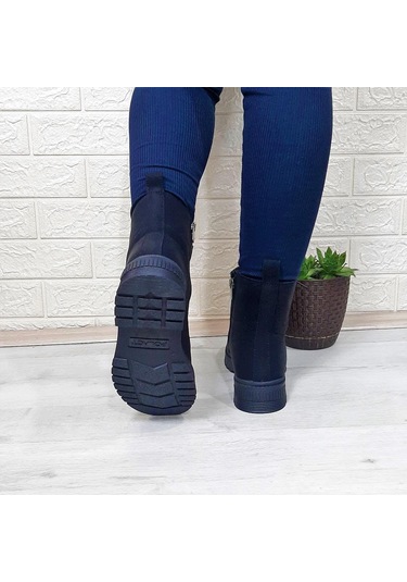 Polact 23001 Zümrüt Siyah Fermuarlı Bağacaklı Kaymaz Bayan Bot 001