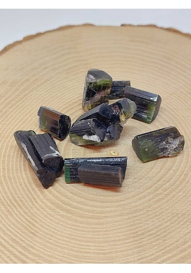 Turmalin Taşı Koyu Yeşil Renk Verdelit Kütle Ham Parça 3-3.49 Gram Aralığı 54702