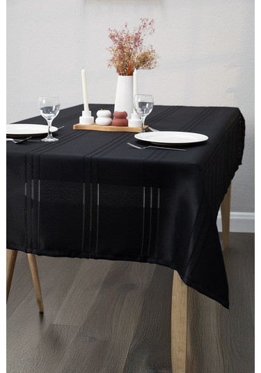 Neva Leke Tutmaz Masa Örtüsü 160x220 - Siyah Siyah