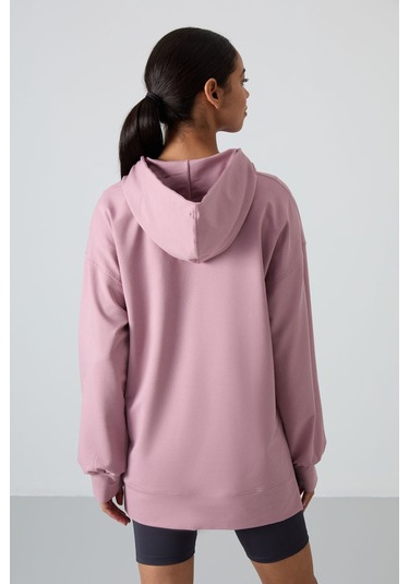 Tommy Life Gül Kurusu Balon Kol Yazı Nakışlı Kadın Oversize Tunik Sweatshirt - 97163 Gülkurusu