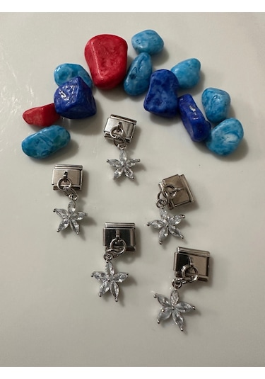 Taşlı Lotus Çiçeği Charmı Sadece 1 Adet Charm Gönderilir Beyaz