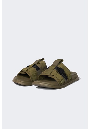 DeFacto Erkek Düz Taban Tek Bantlı Terlik D8084AX25SMKH3