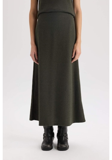DeFacto A Kesim Esnek Belli Basic Düz Normal Bel Maxi Etek D5407AX24AUKH70 Haki DeFacto A Kesim Esnek Belli Basic Düz Normal Bel Maxi Etek D5407AX24AUKH70 Haki