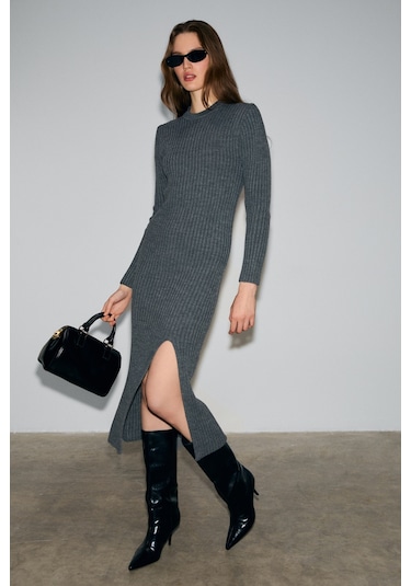 Grımelange Soreya Kadın Yuvarlak Yaka Çizgi Desenli Yırtmaçlı Slim Fit Triko Antrasit Elbise Antrasit