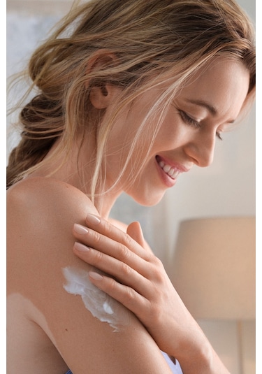Avon Care Yaban Mersini & Çilek Özlü El Yüz ve Vücut Kremi 400 ML