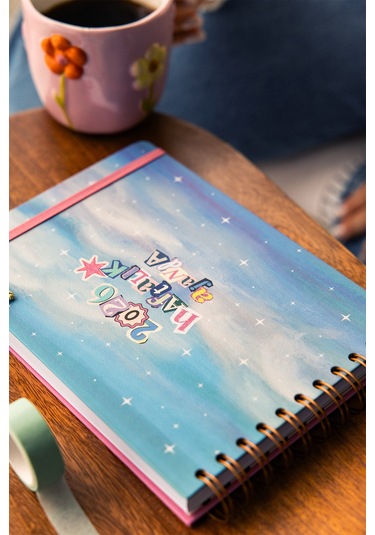 2026 Dikey Haftalık Ajanda Yatay A5 Formda Spiralli Sert Kapak Haftalık Ajanda 21x15 Cm Bulut Bulut