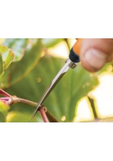 Fiskars Sp160 Eğik Uçlu Bitki Ve Hasat Makası