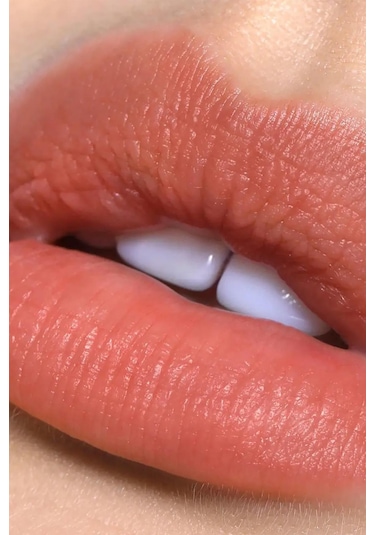 Refy Lip Blush Nemlendirici Ve Doğal Bitişli Ruj Amber 4.7 G