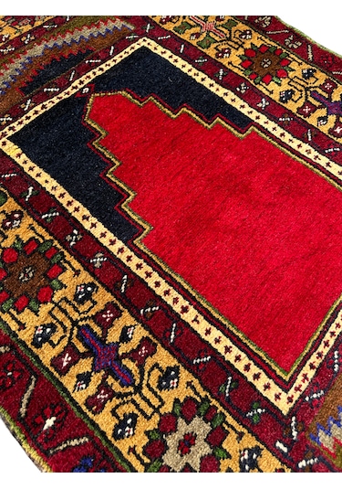 El Dokuma Sıfır Ortaköy Halısı Seccade 83x125 Kök Boya Namazlık