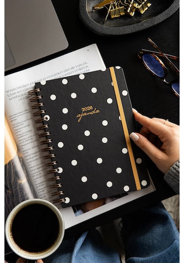 2026 A5 Spiralli Haftalık Ajanda 12 Aylık - Puantiye Siyah Puantiye