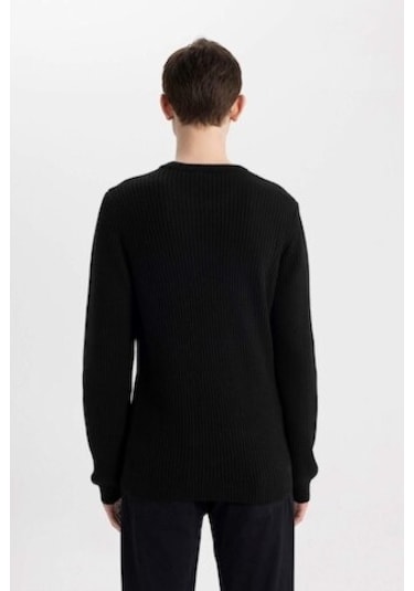 DeFacto Standart Fit Normal Kesim Bisiklet Yaka Dokulu Triko Kazak C8814AX24WNBK27