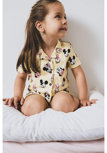 DeFacto Kız Bebek Disney Mickey & Minnie Pijama Takımı Kısa Kollu Penye Esnek Belli Şort E4652A525HSYL498