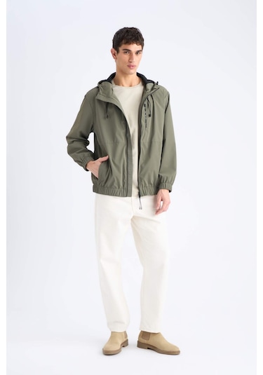 DeFacto Su İtici Regular Fit Mevsimlik Baharlık Kapüşonlu Fermuarlı Mont D7883AX25SPKH401 DeFacto Su İtici Regular Fit Mevsimlik Baharlık Kapüşonlu Fermuarlı Mont D7883AX25SPKH401