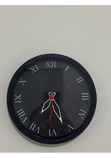 Roma Rakamlı Şık, Klasik Siyah Ve Siyah Kasa Duvar Saati Siyah