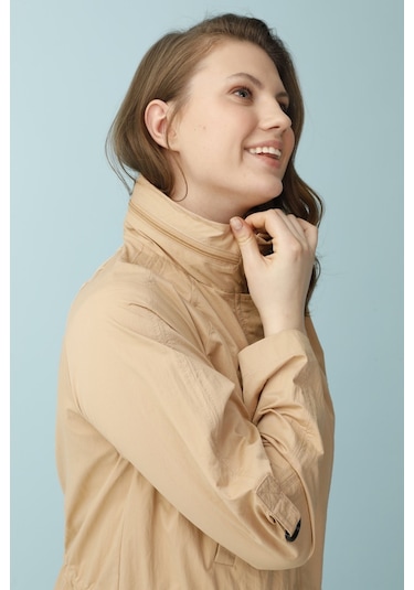 Rivetli Çıkarılan Kapüşonlu Plus Trençkot - Bej