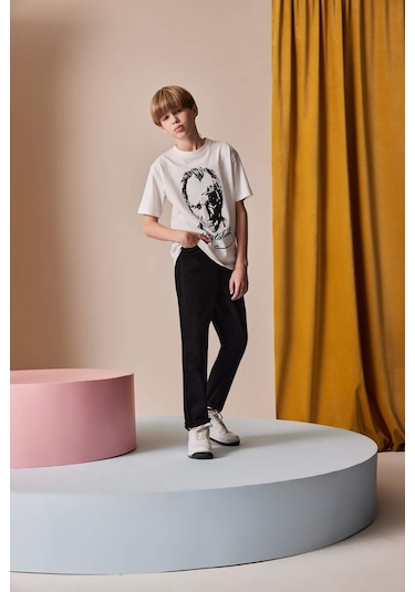DeFacto Erkek Çocuk Düz Paça Basic Düz Gabardin Pantolon X4224A625SMBK27 DeFacto Erkek Çocuk Düz Paça Basic Düz Gabardin Pantolon X4224A625SMBK27