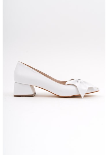 Camila Beyaz Fiyonklu 4cm Sivri Burun Topuklu Ayakkabı Beyaz