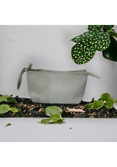 Burberry Kozmetik Seyehat Çantası Uznluk 24cm Derinlik 17cm Baklava Desenli Vintage Krem