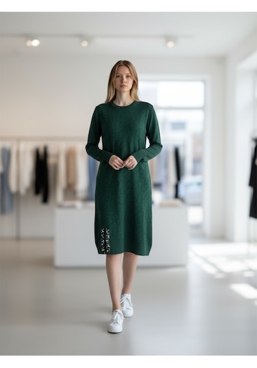 Kadın Önü Desenli Etek Yan Ucu Boncuklu Düşük Kol Tunik Zümrüt