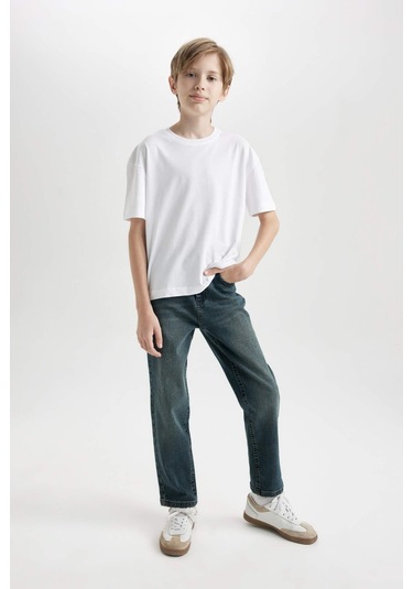 DeFacto Erkek Çocuk Straight Fit Düz Paça Cepli Jean Pantolon C7237A824CWNM36