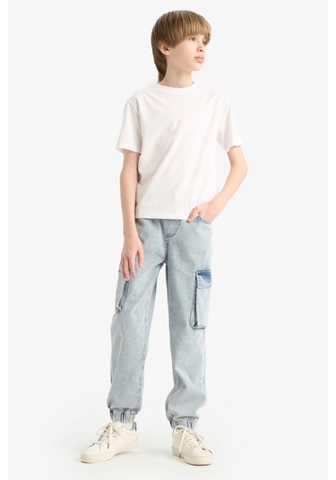 Defacto Erkek Çocuk Bisiklet Yaka Basic Düz Kısa Kollu Tişört K1687a625auwt34 Beyaz Defacto Erkek Çocuk Bisiklet Yaka Basic Düz Kısa Kollu Tişört K1687a625auwt34 Beyaz